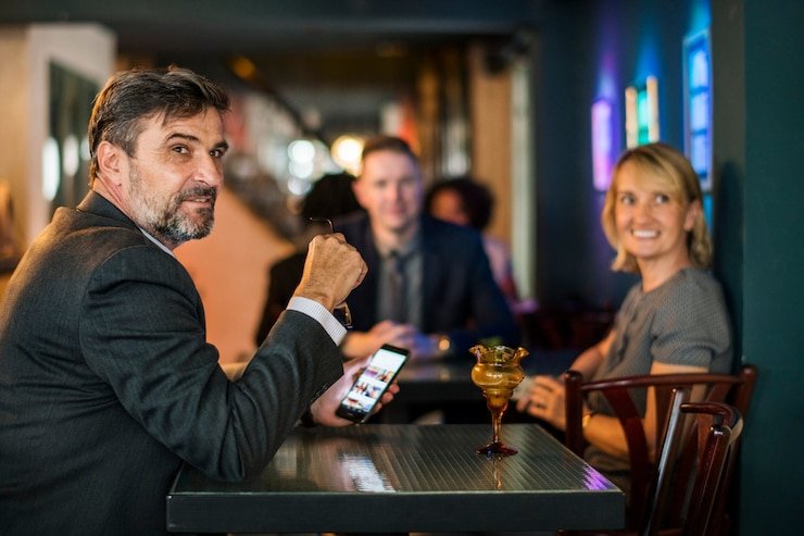 Responsible cricket entertainment with budget tracking and control tools on mobile device